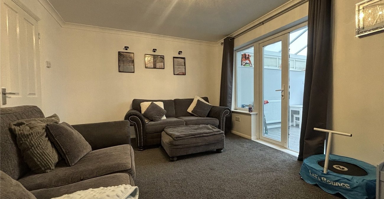 2 bedroom house for sale in Chatham | Robinson Michael & Jackson