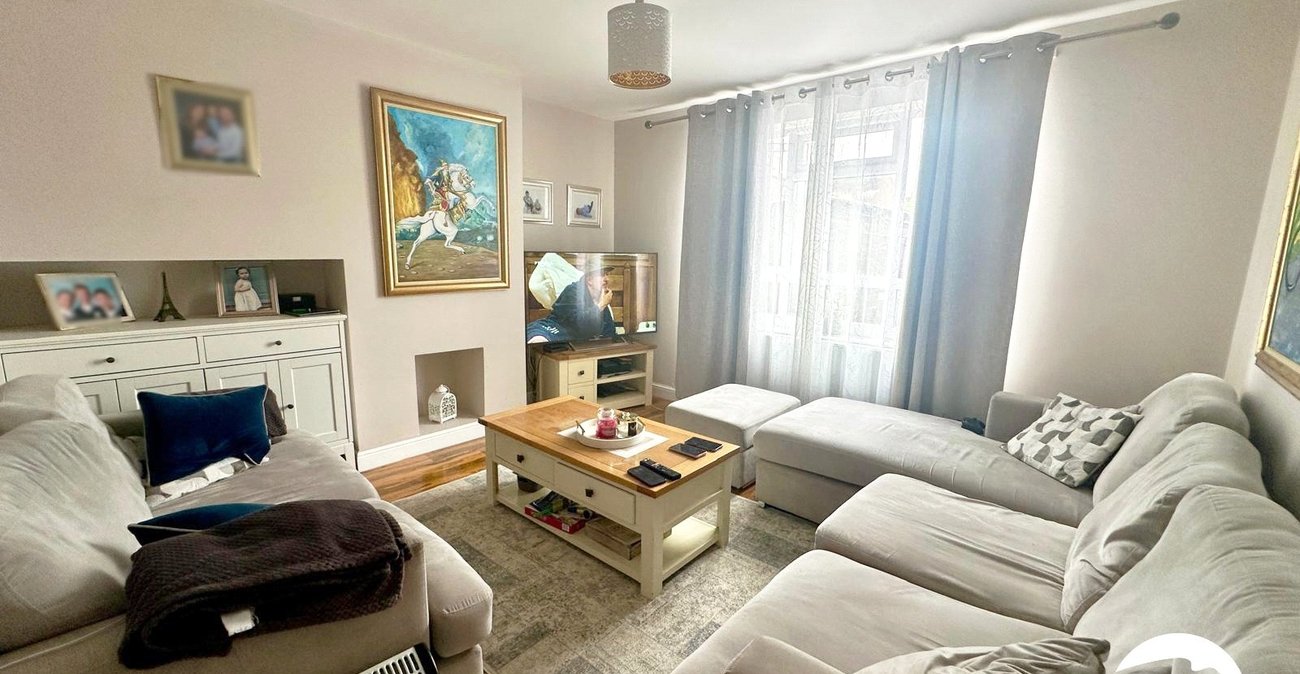 3 bedroom house for sale in Lewisham | Robinson Jackson