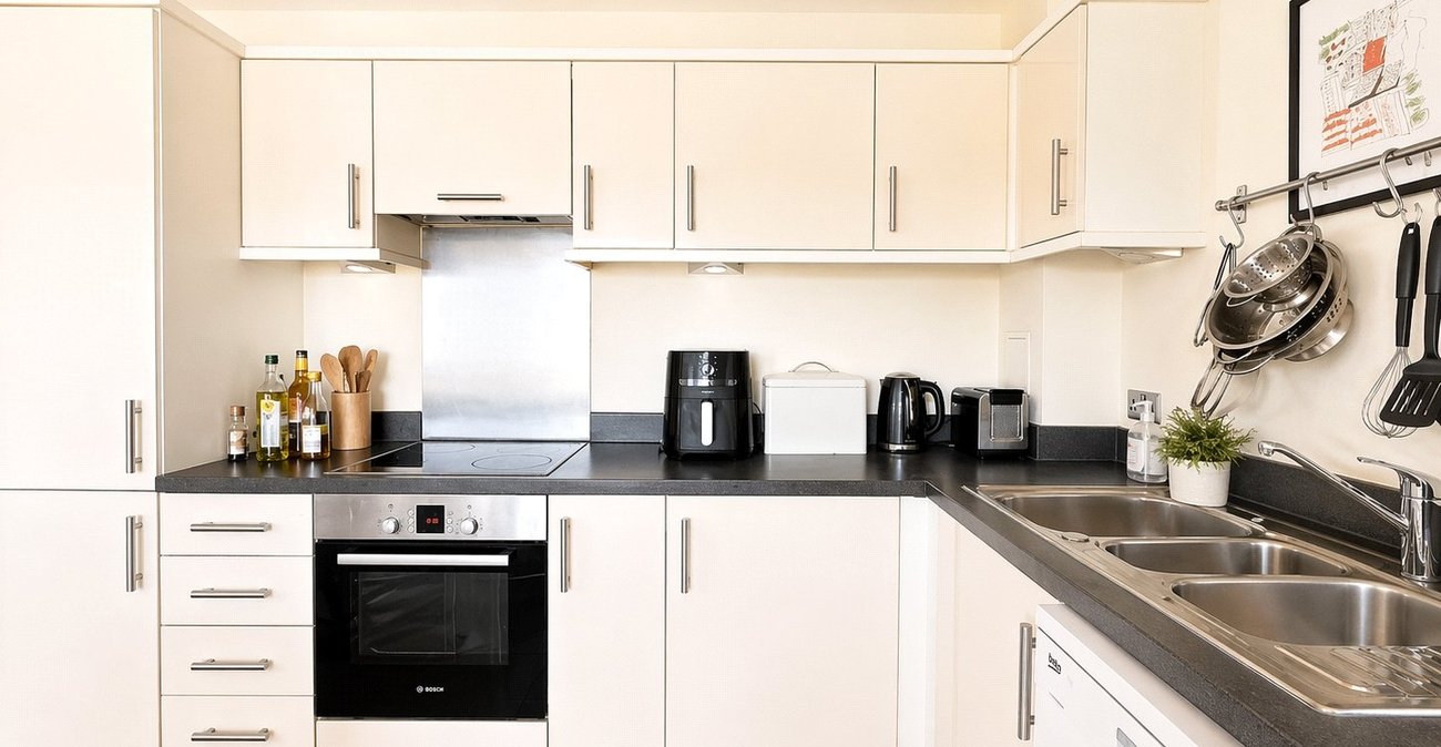1 bedroom property for sale in London | Robinson Jackson
