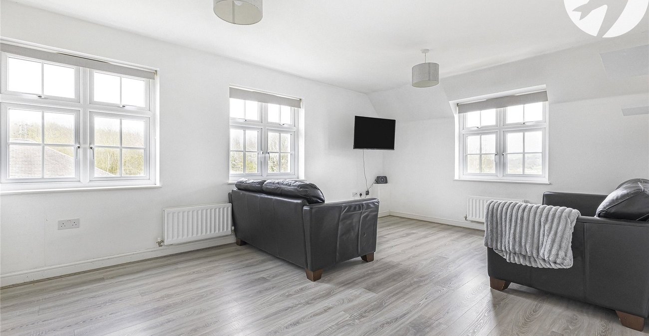 2 bedroom property for sale in Halling | Robinson Michael & Jackson