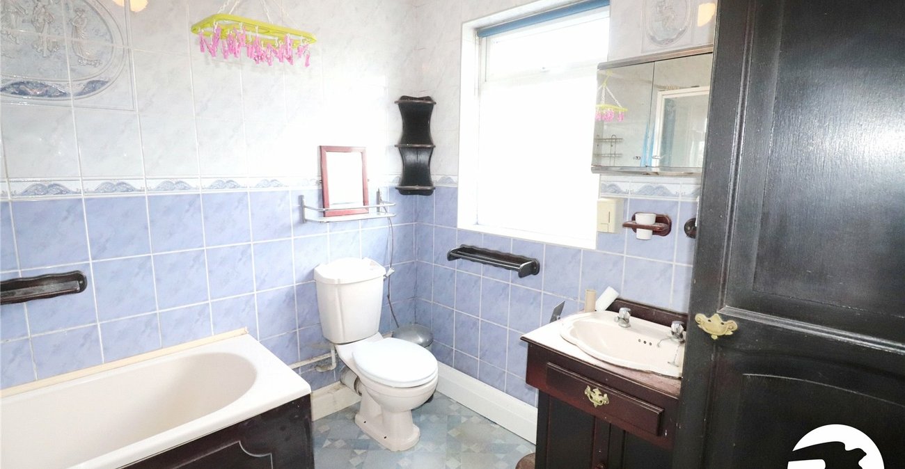 2 bedroom house for sale in Belvedere | Robinson Jackson