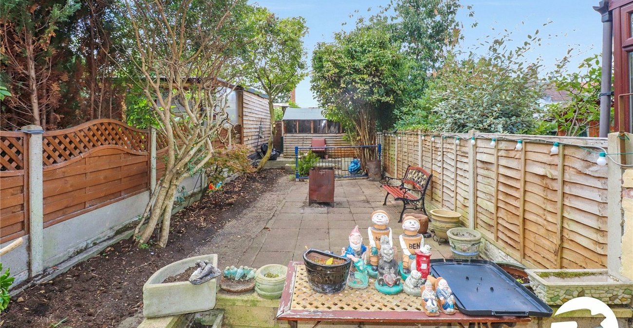 2 bedroom house for sale in Belvedere | Robinson Jackson