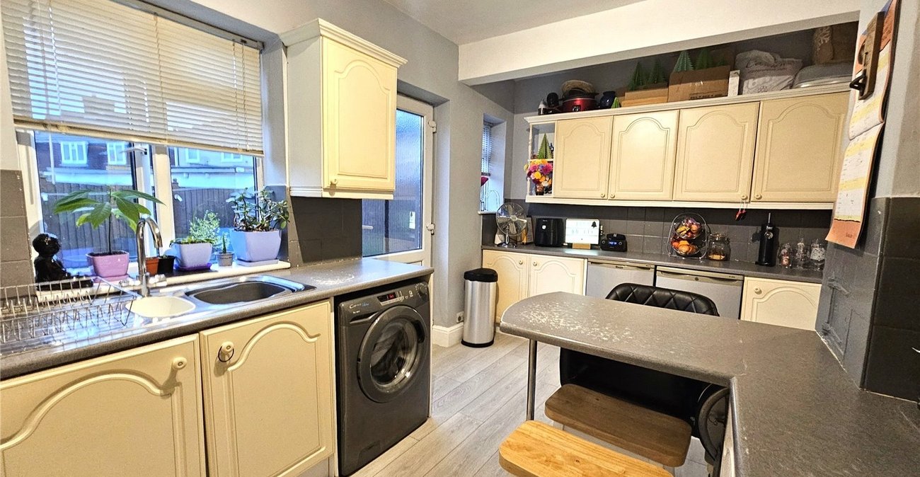 1 bedroom property for sale in London | Robinson Jackson