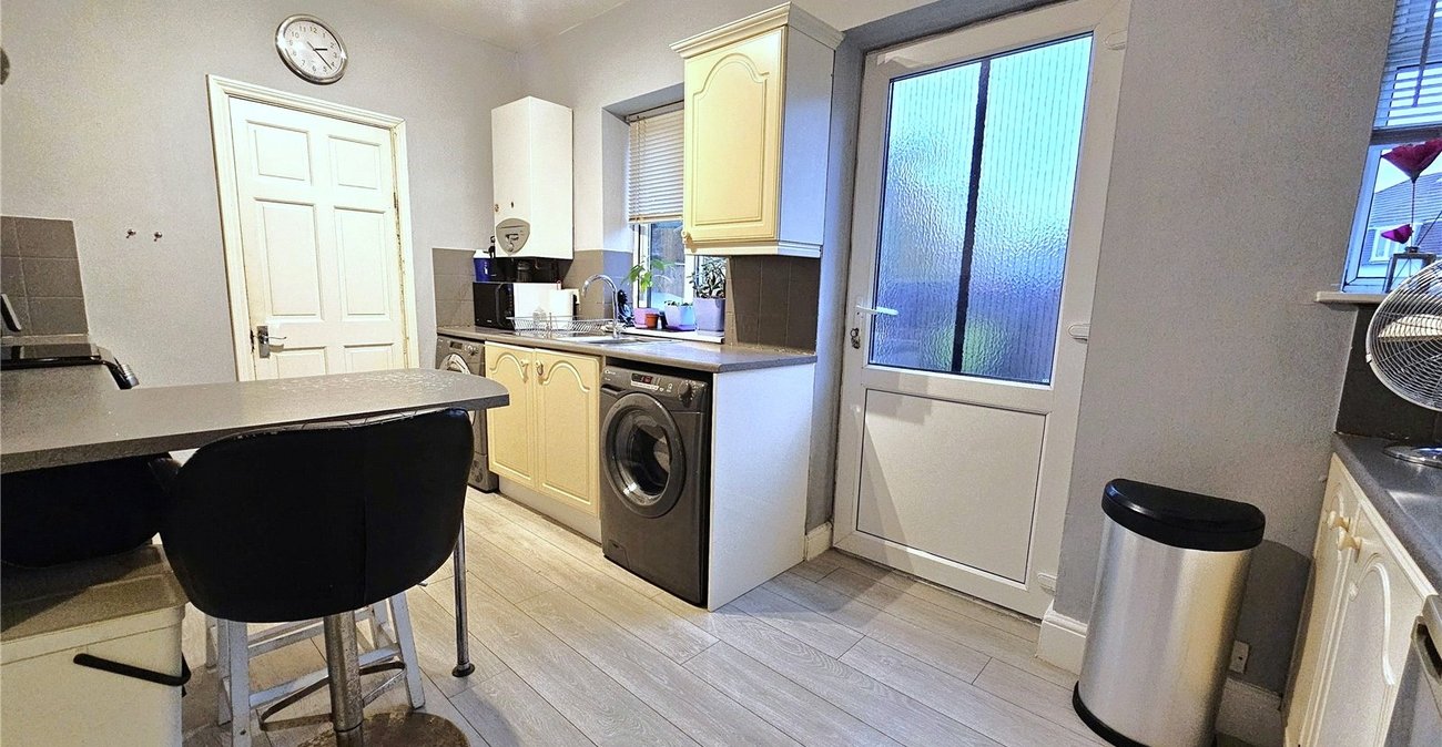 1 bedroom property for sale in London | Robinson Jackson