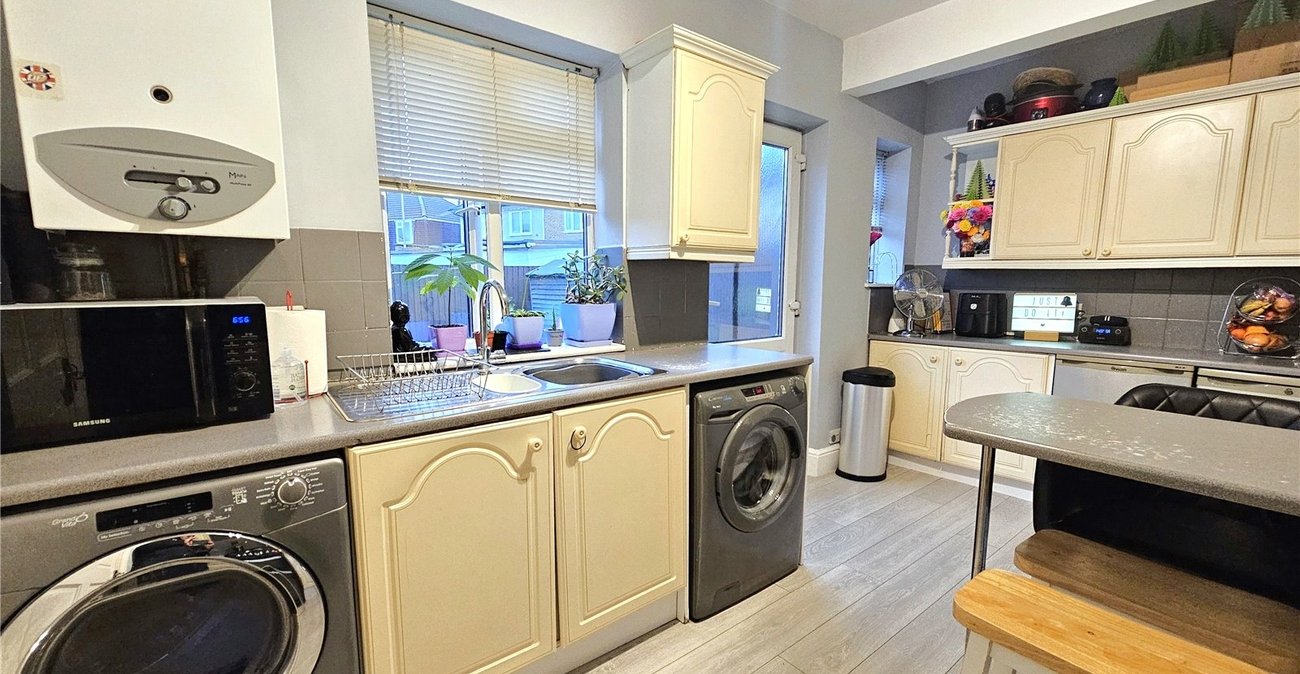 1 bedroom property for sale in London | Robinson Jackson