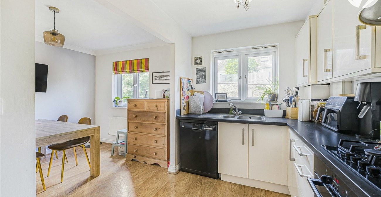 3 bedroom house for sale in West Dartford | Robinson Jackson