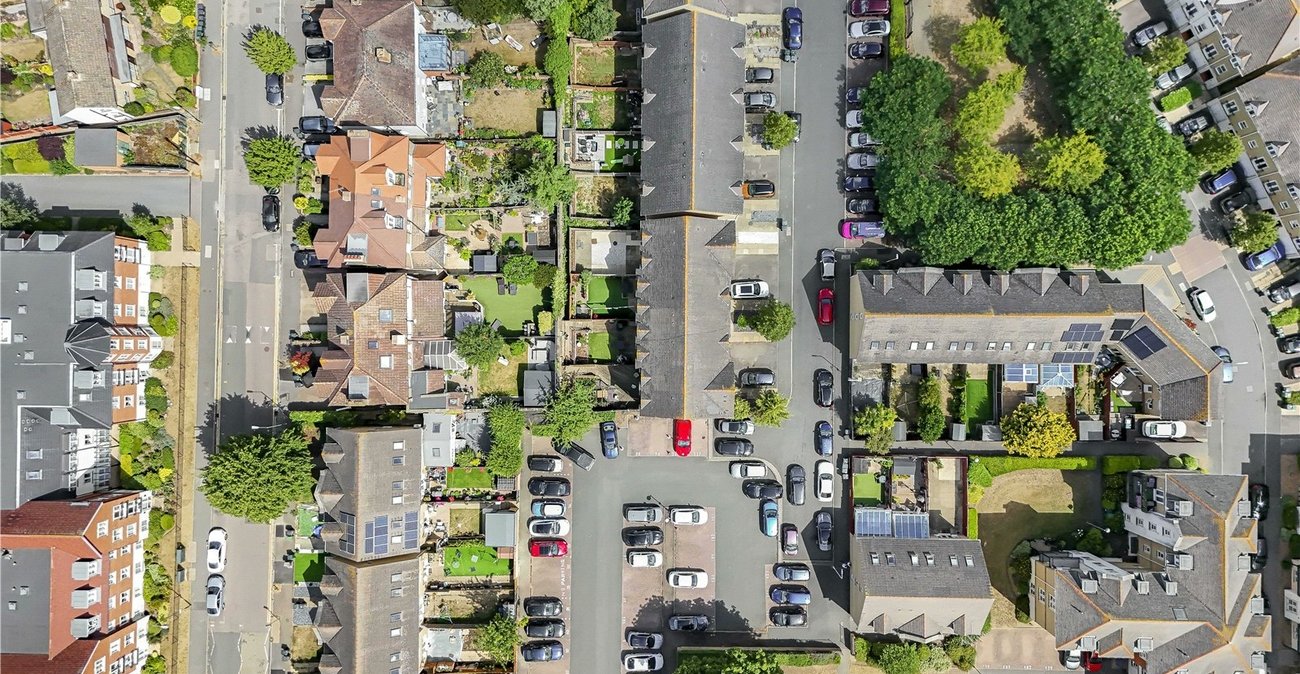 3 bedroom house for sale in West Dartford | Robinson Jackson