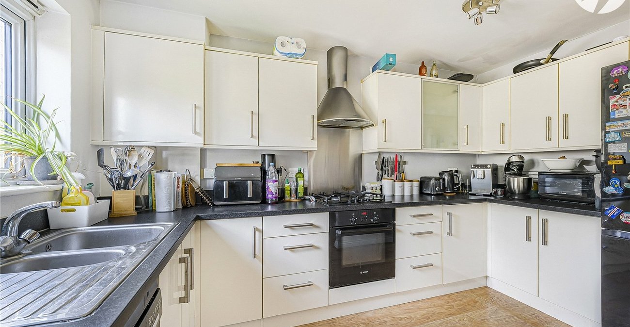 3 bedroom house for sale in West Dartford | Robinson Jackson