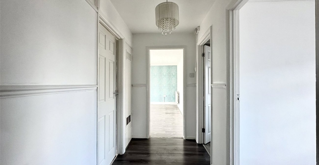 2 bedroom property for sale in Swanscombe | Robinson Jackson