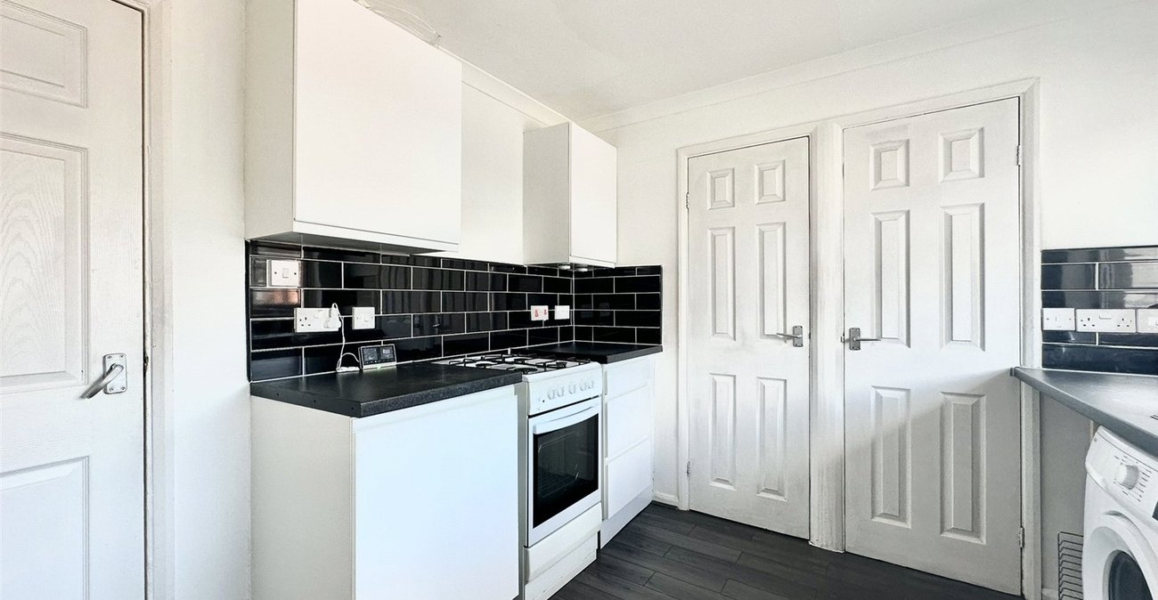 2 bedroom property for sale in Swanscombe | Robinson Jackson