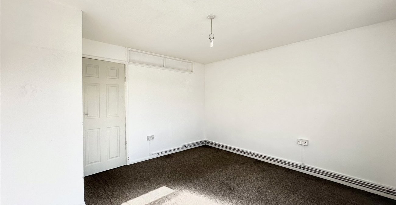 2 bedroom property for sale in Swanscombe | Robinson Jackson