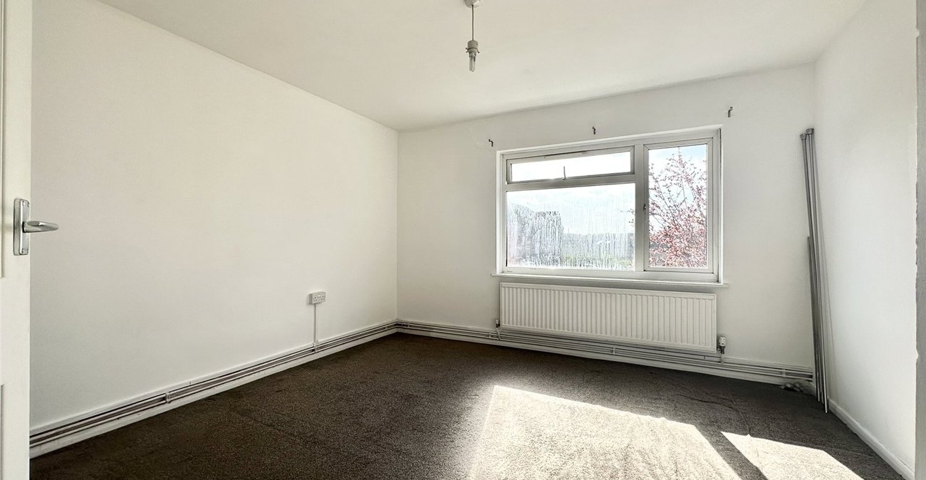 2 bedroom property for sale in Swanscombe | Robinson Jackson
