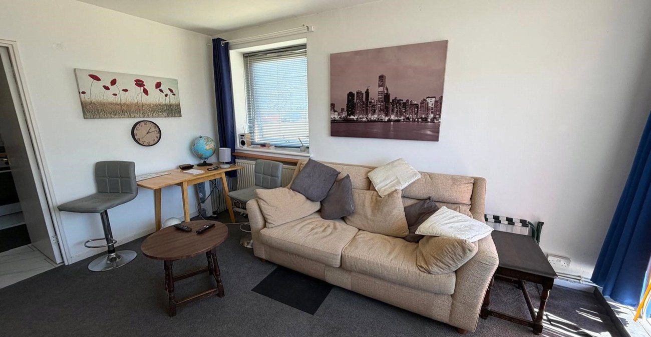 2 bedroom property for sale in Plumstead | Robinson Jackson