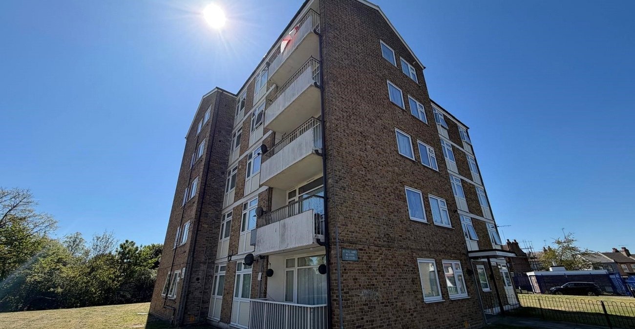 2 bedroom property for sale in Plumstead | Robinson Jackson