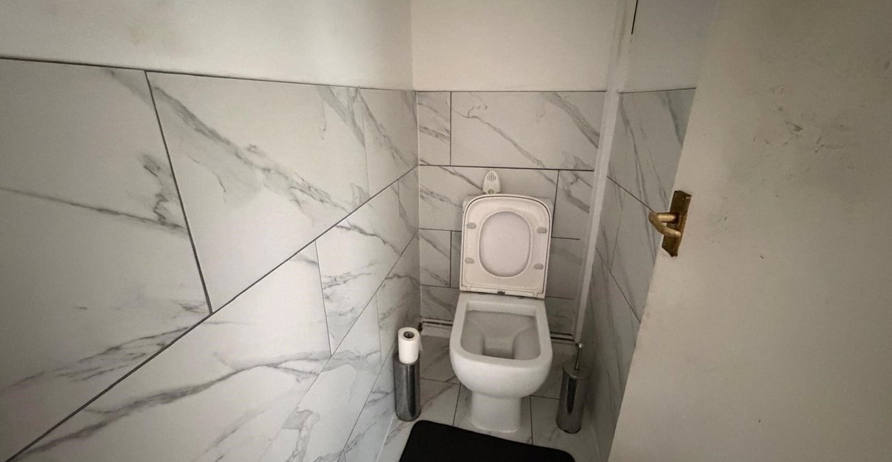 2 bedroom property for sale in Plumstead | Robinson Jackson