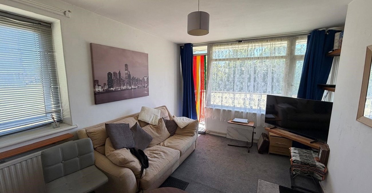 2 bedroom property for sale in Plumstead | Robinson Jackson