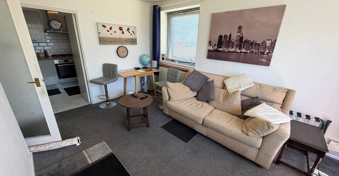 2 bedroom property for sale in Plumstead | Robinson Jackson