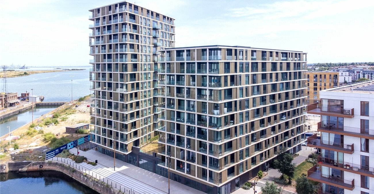 2 bedroom property for sale in Chatham | Robinson Michael & Jackson