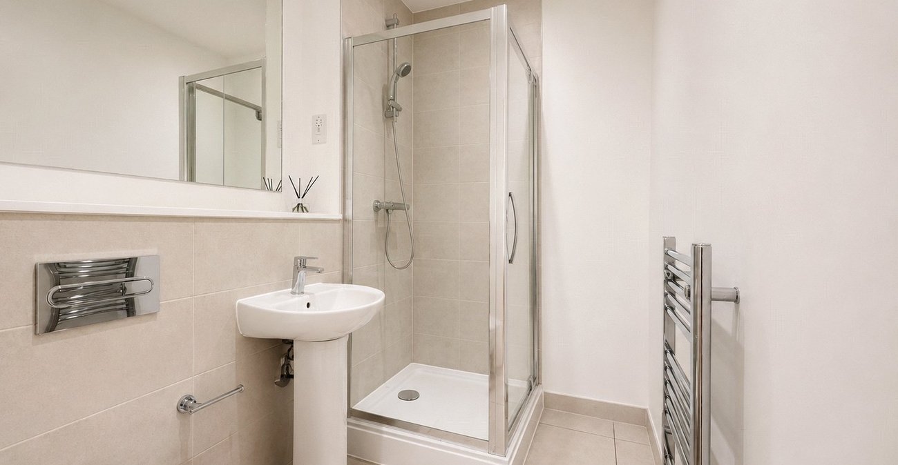 2 bedroom property for sale in Gillingham | Robinson Michael & Jackson