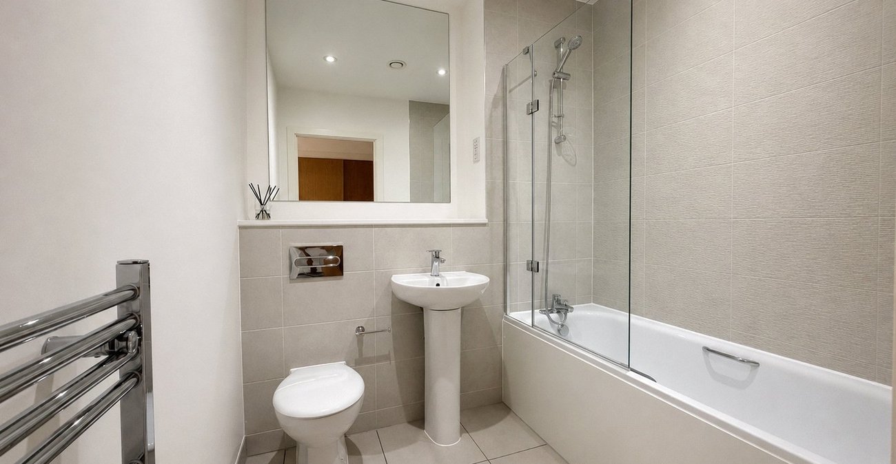 2 bedroom property for sale in Gillingham | Robinson Michael & Jackson