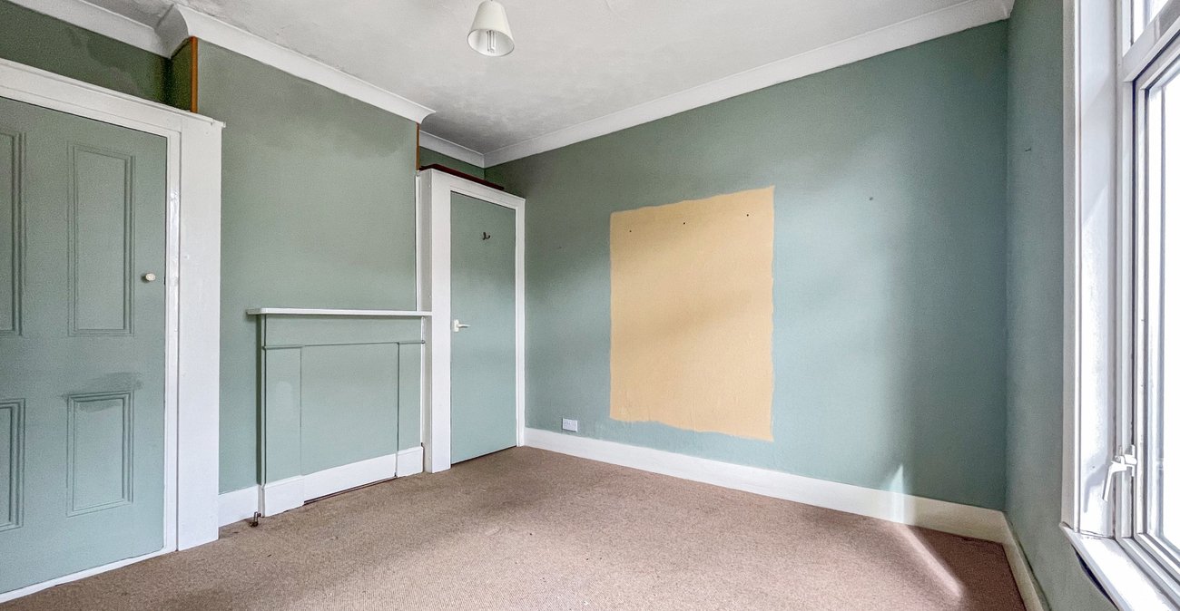 1 bedroom property for sale in Gillingham | Robinson Michael & Jackson