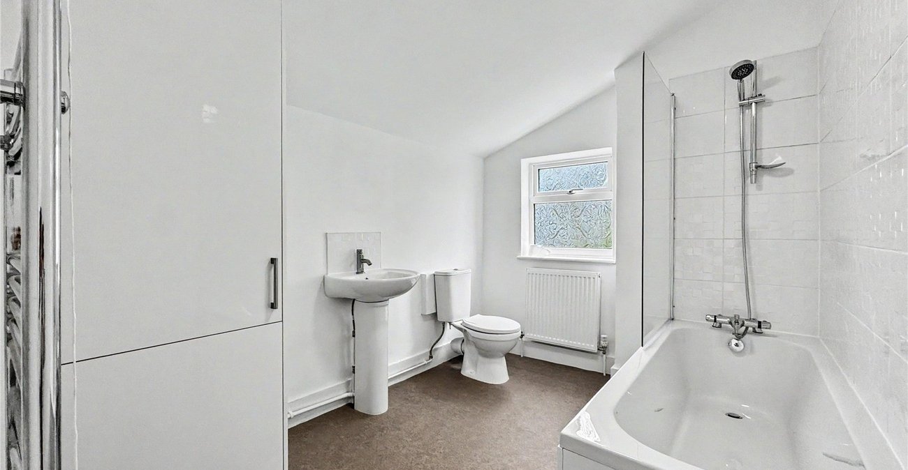 2 bedroom house for sale in Gillingham | Robinson Michael & Jackson