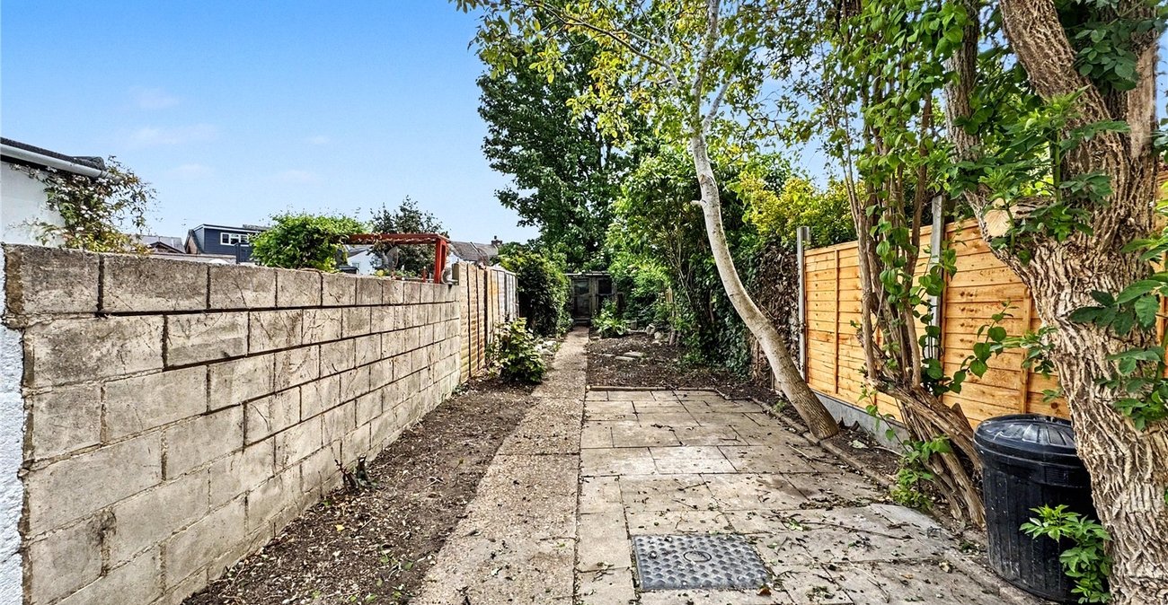 2 bedroom house for sale in Gillingham | Robinson Michael & Jackson