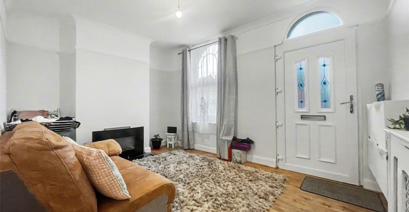 2 bedroom house for sale in Gillingham | Robinson Michael & Jackson