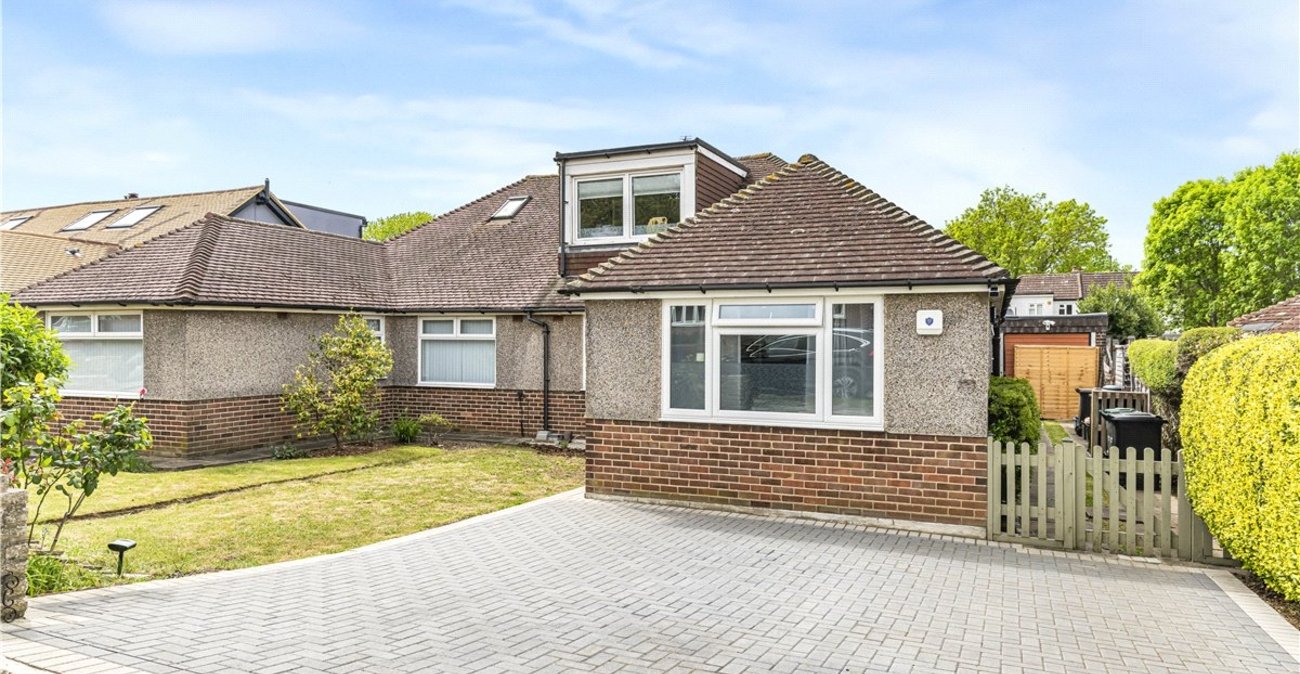 4 bedroom bungalow for sale in Orpington | Robinson Jackson