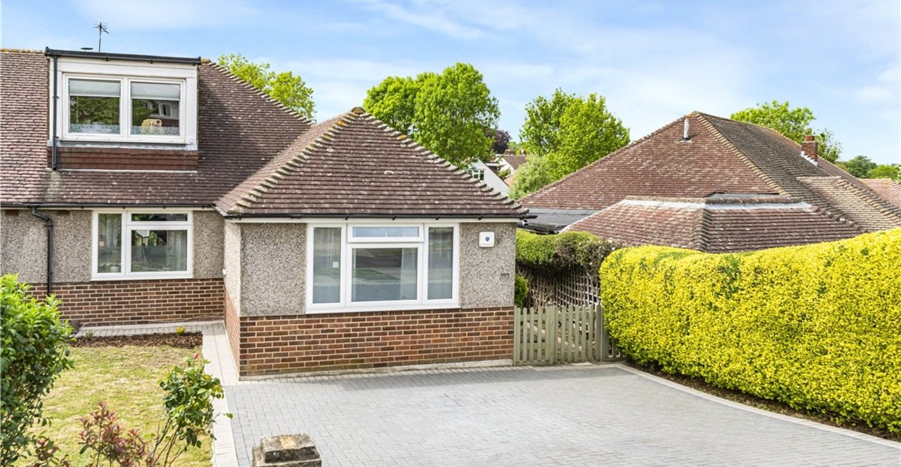 4 bedroom bungalow for sale in Orpington | Robinson Jackson
