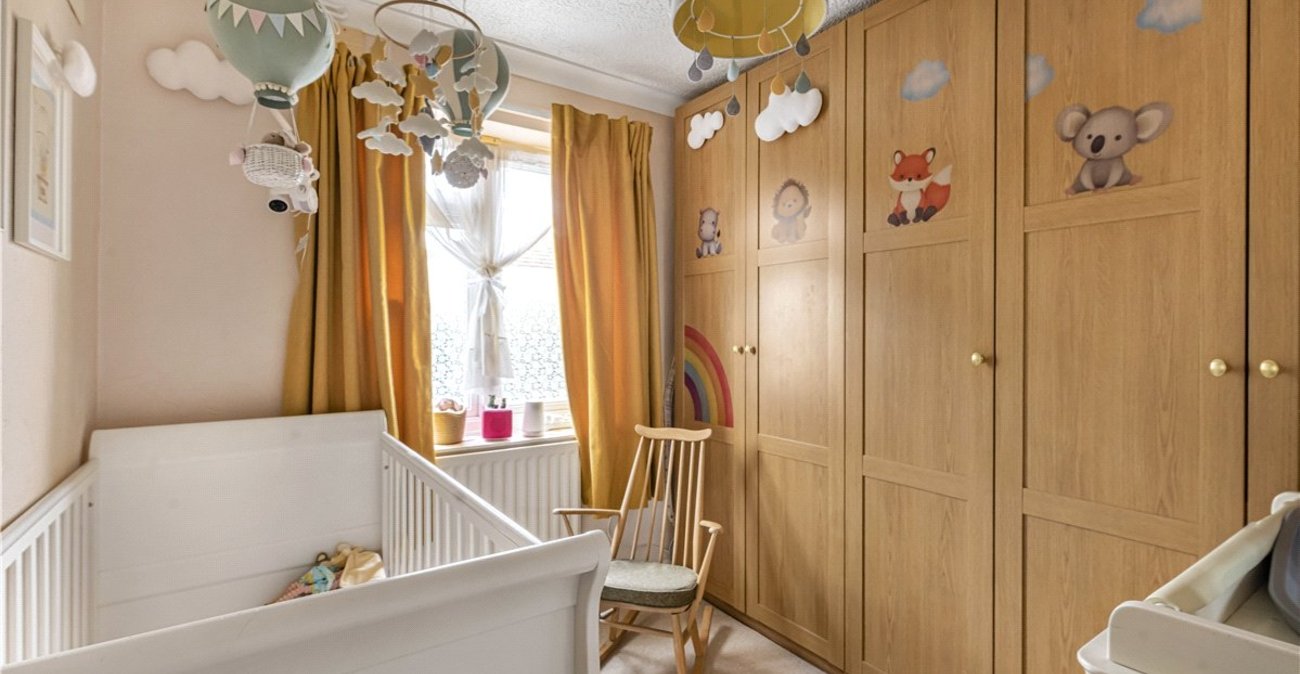 4 bedroom bungalow for sale in Orpington | Robinson Jackson