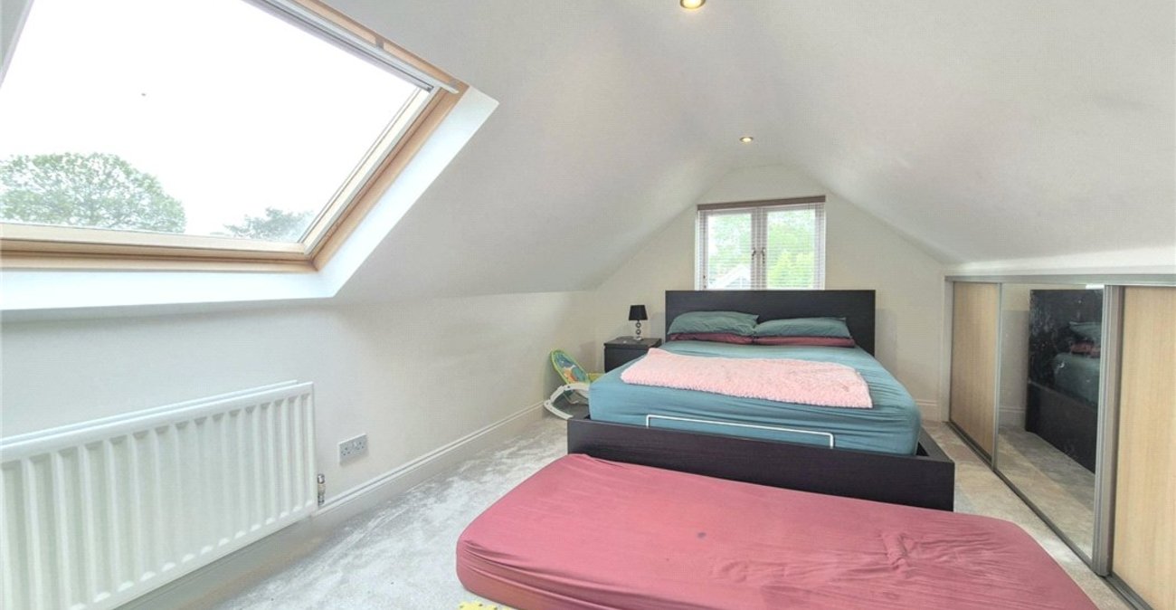 4 bedroom bungalow for sale in Orpington | Robinson Jackson