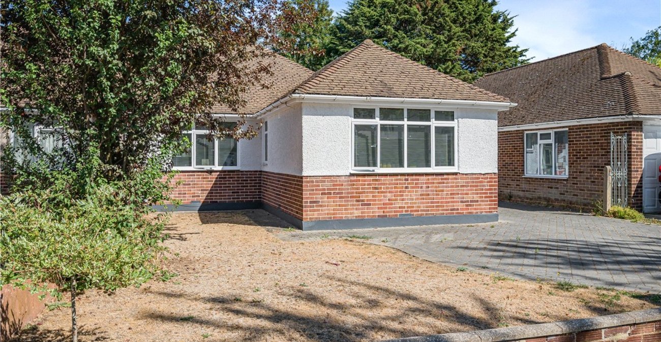 3 bedroom bungalow for sale in Orpington | Robinson Jackson