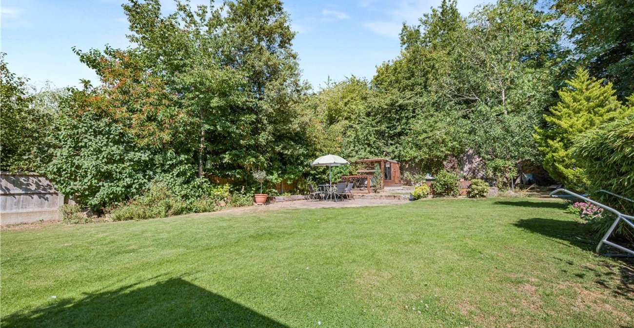 3 bedroom bungalow for sale in Orpington | Robinson Jackson