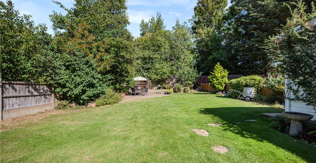 3 bedroom bungalow for sale in Orpington | Robinson Jackson