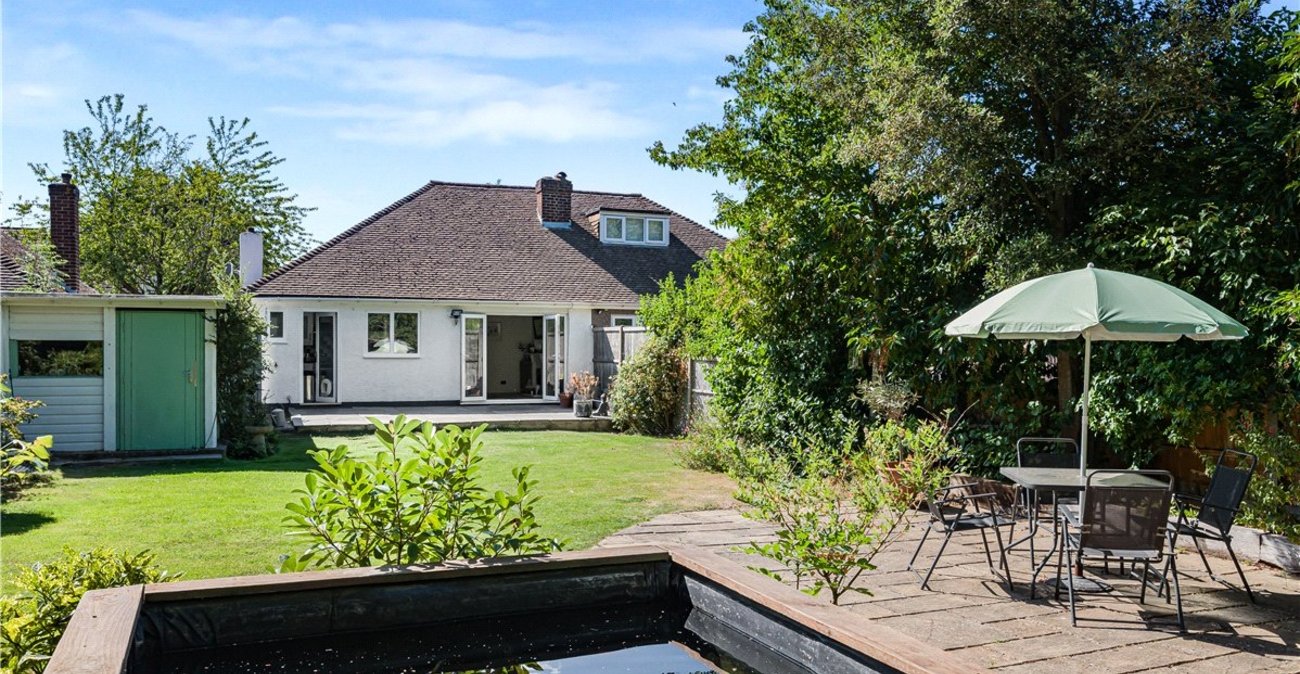 3 bedroom bungalow for sale in Orpington | Robinson Jackson