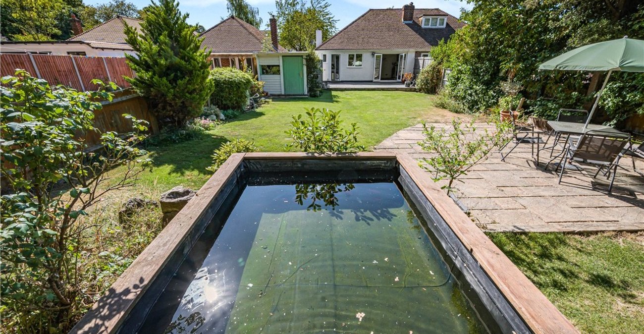 3 bedroom bungalow for sale in Orpington | Robinson Jackson