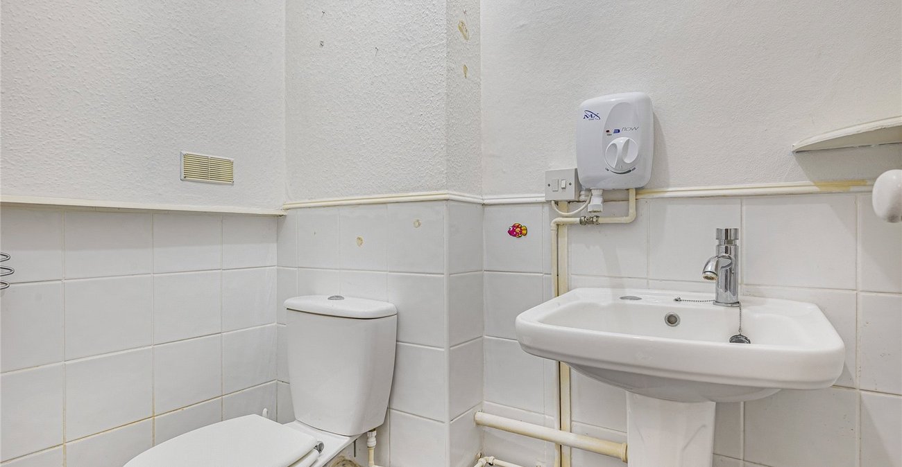 3 bedroom house for sale in Welling | Robinson Jackson