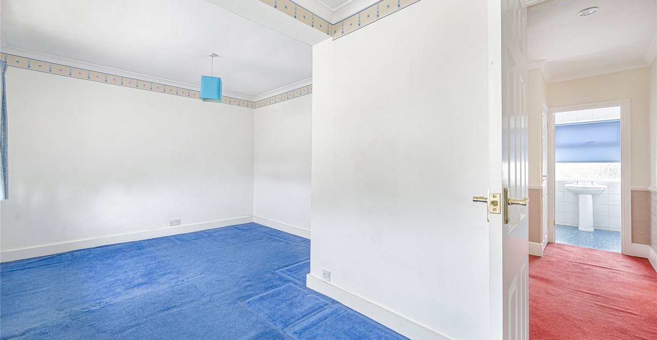 3 bedroom house for sale in Welling | Robinson Jackson