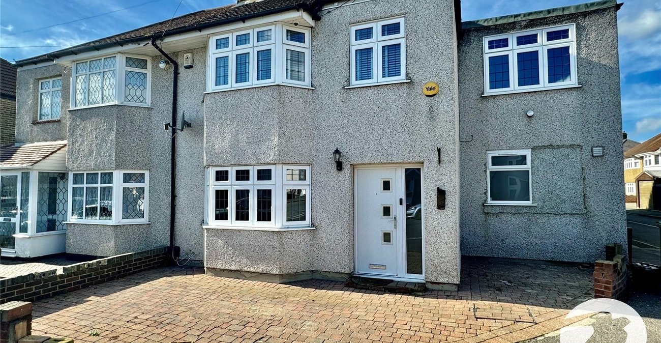 4 bedroom house for sale in Welling | Robinson Jackson