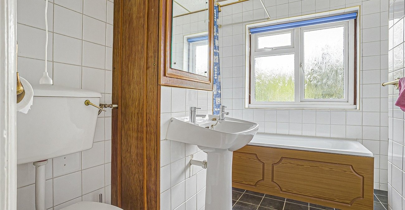 3 bedroom house for sale in Welling | Robinson Jackson