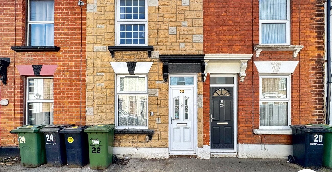 2 bedroom house for sale in Penenden Heath | Robinson Michael & Jackson