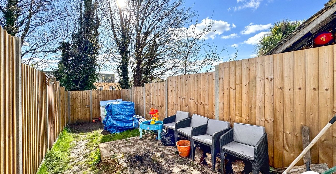 2 bedroom house for sale in Penenden Heath | Robinson Michael & Jackson