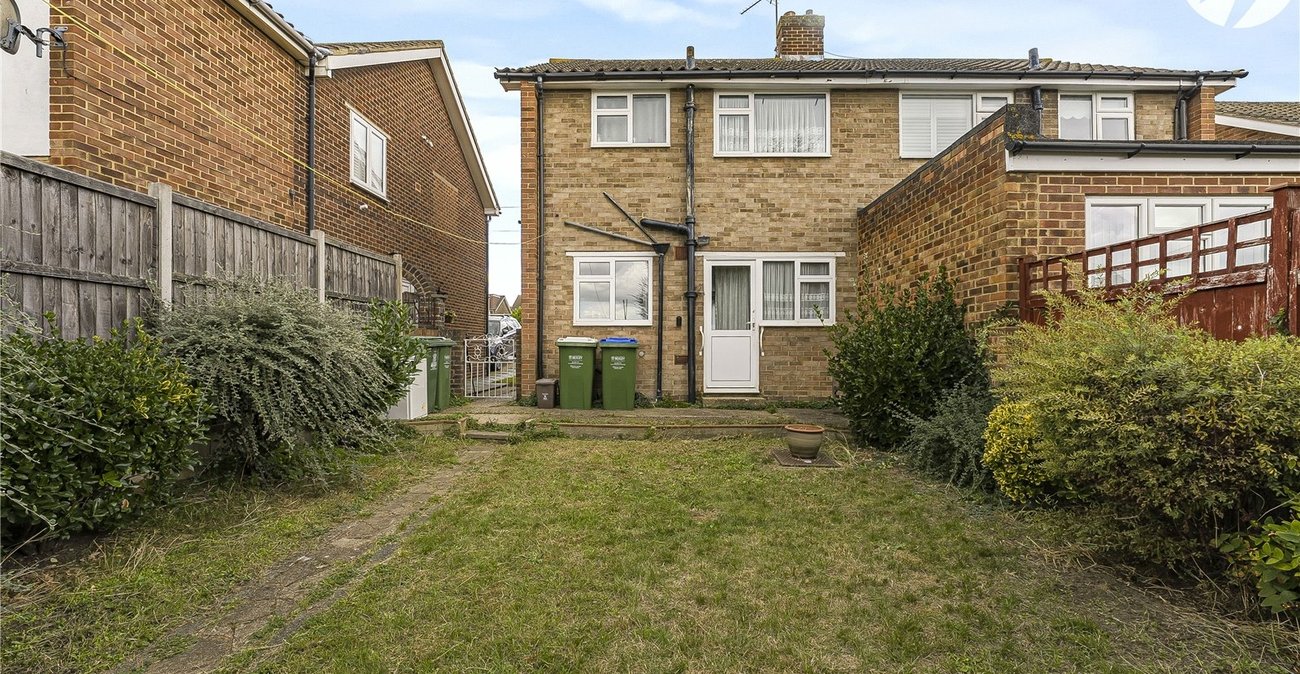 3 bedroom house for sale in Crayford | Robinson Jackson