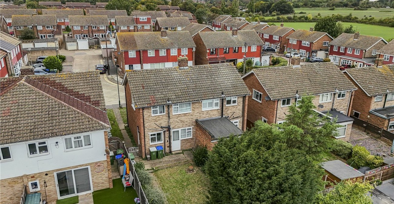 3 bedroom house for sale in Crayford | Robinson Jackson