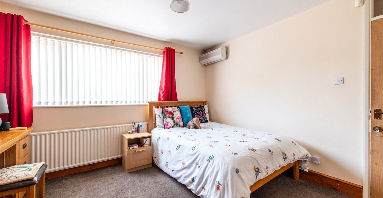 4 bedroom house for sale in Gravesend | Robinson Michael & Jackson