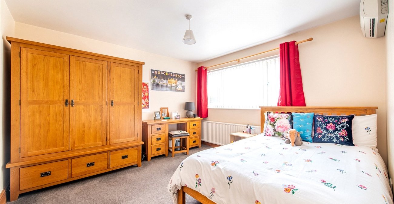 4 bedroom house for sale in Gravesend | Robinson Michael & Jackson