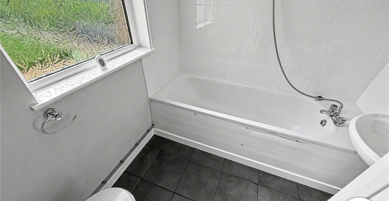 2 bedroom house for sale in Chatham | Robinson Michael & Jackson