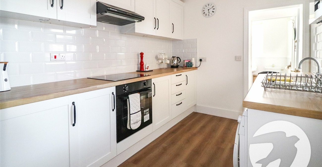 3 bedroom house for sale in Erith | Robinson Jackson