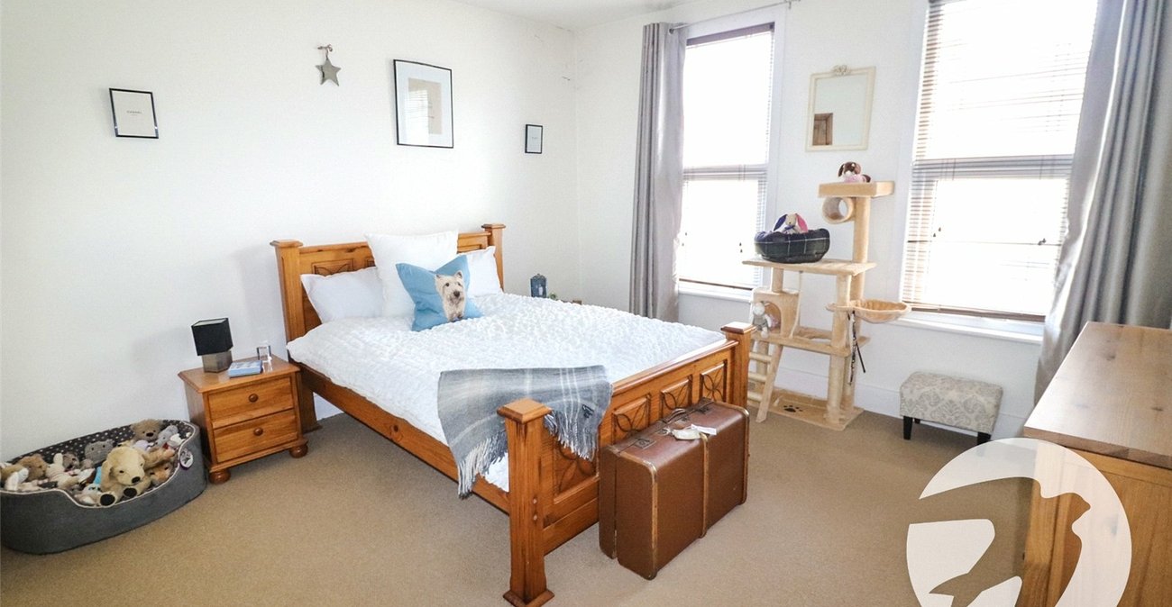 3 bedroom house for sale in Erith | Robinson Jackson